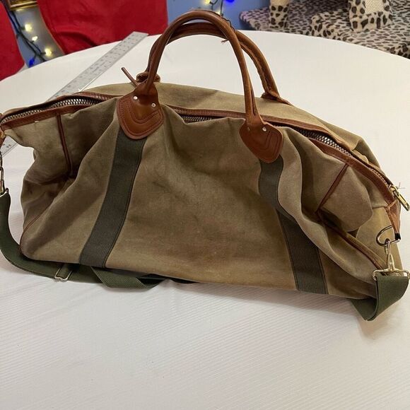 L.L. Bean Vintage Distressed Monogramed Duffle Bag - Picture 8 of 14